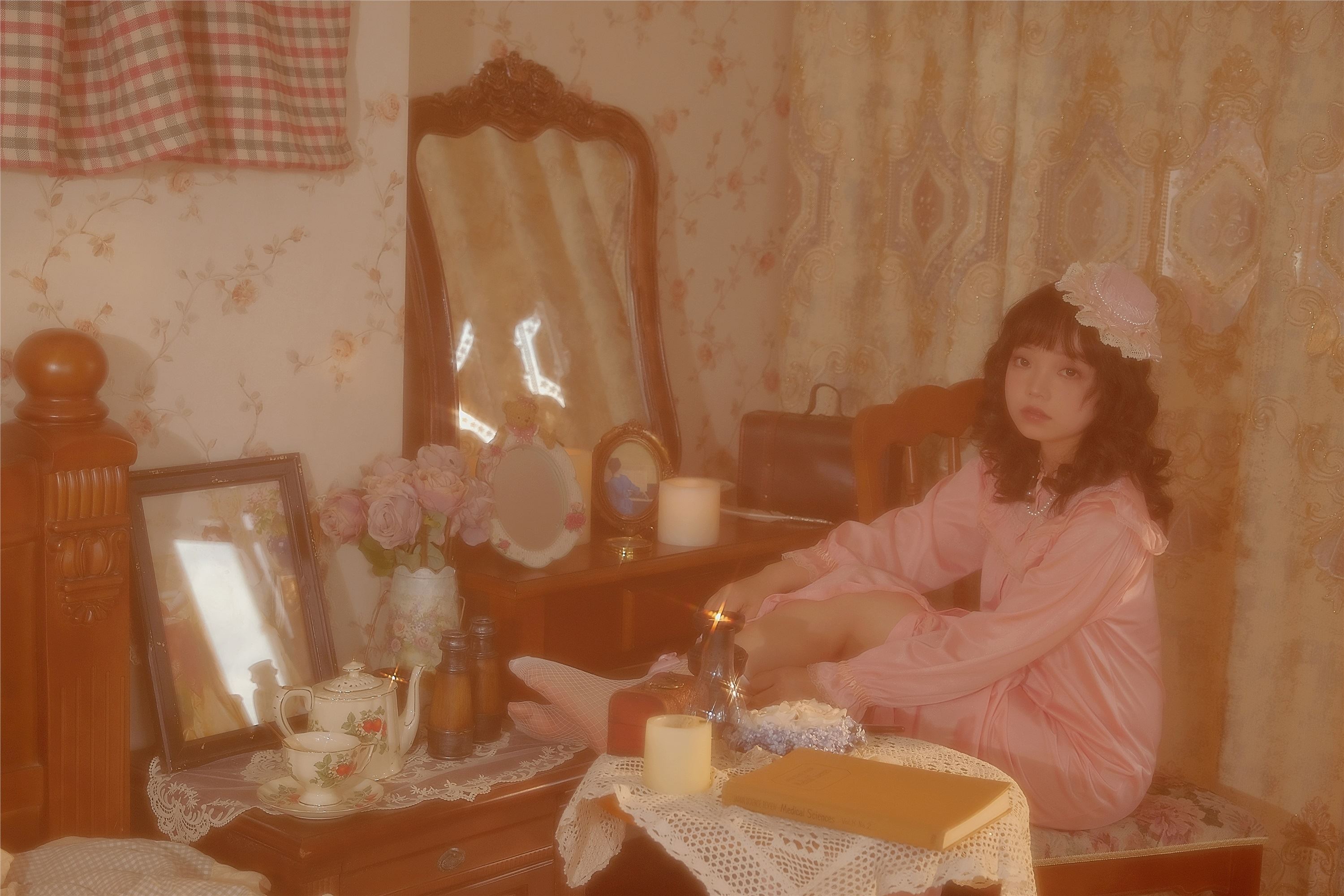 YITUYU艺图语 2025.02.01 法式少女 贝贝bu睡觉